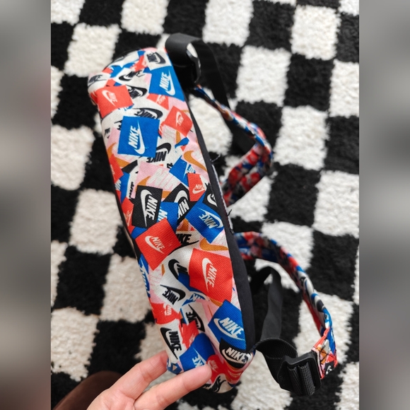 Store Close Mid Of Nov!! Nike Backpack - Picture 4 of 4